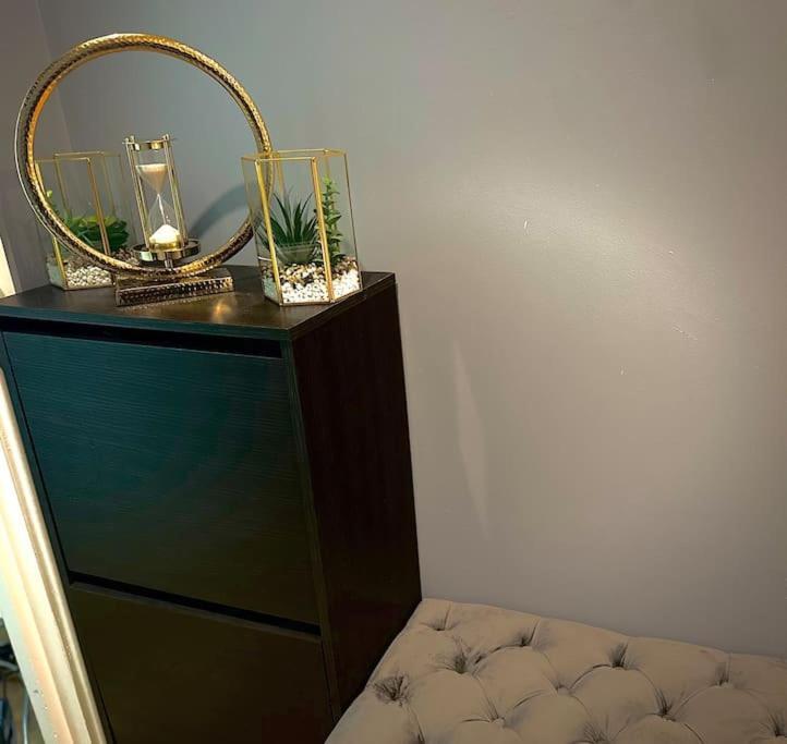 Stunning Luxury Croydon Apartment Gatwick Airport Close بورلي المظهر الخارجي الصورة