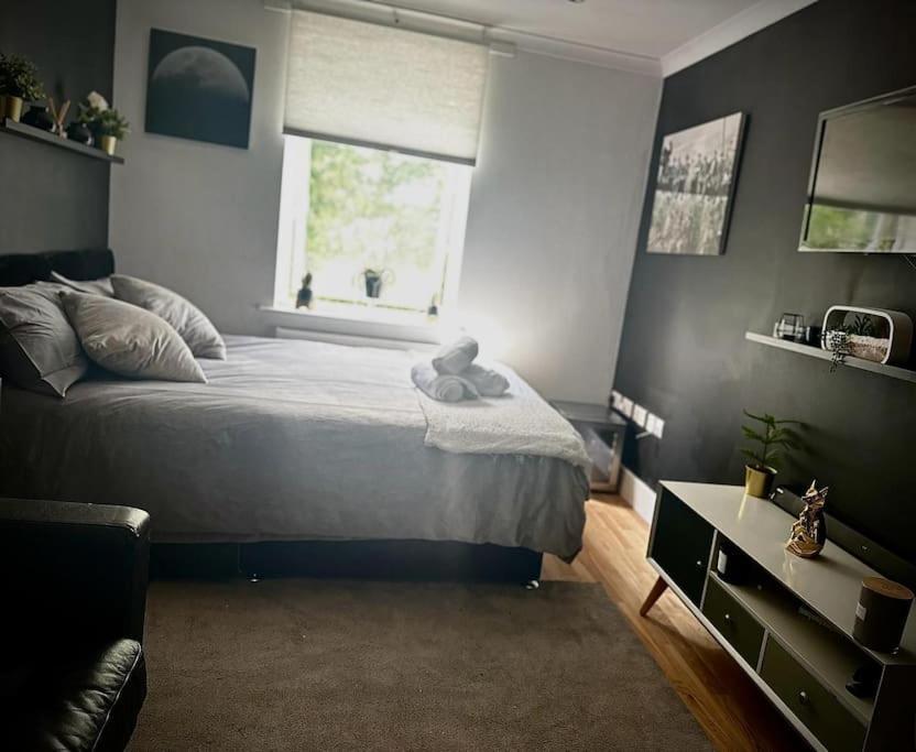 Stunning Luxury Croydon Apartment Gatwick Airport Close بورلي المظهر الخارجي الصورة