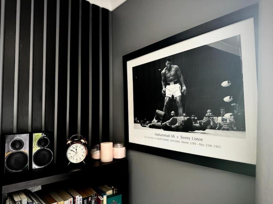 Stunning Luxury Croydon Apartment Gatwick Airport Close بورلي المظهر الخارجي الصورة